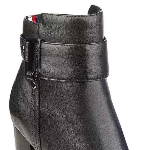 🛑BOGO🆕Tommy Hilfiger Black Leather Ankle Boot - Picture 7 of 8